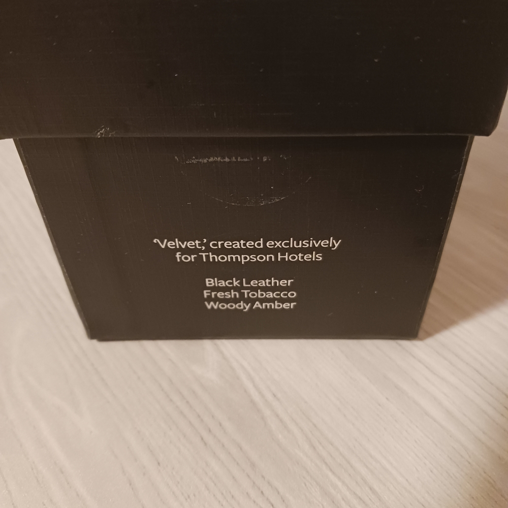 Thompson Hotels Black Luxury Candle - Picture 5 of 8